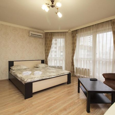 Apartment Pervomayskaya 15 Pyatigorsk Bagian luar foto